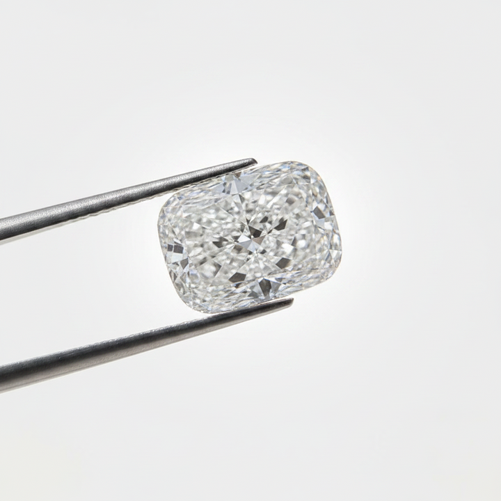 9,23 karaats kussen gemodificeerde laboratorium-gegroeide diamant, VVS2/E