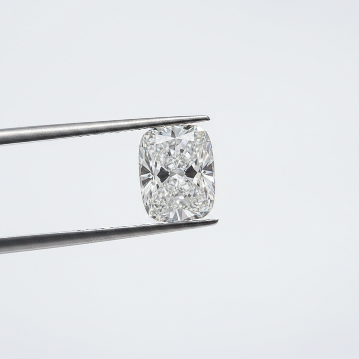 9,99 karaat kussen gemodificeerde laboratorium-gegroeide diamant, VVS2/E