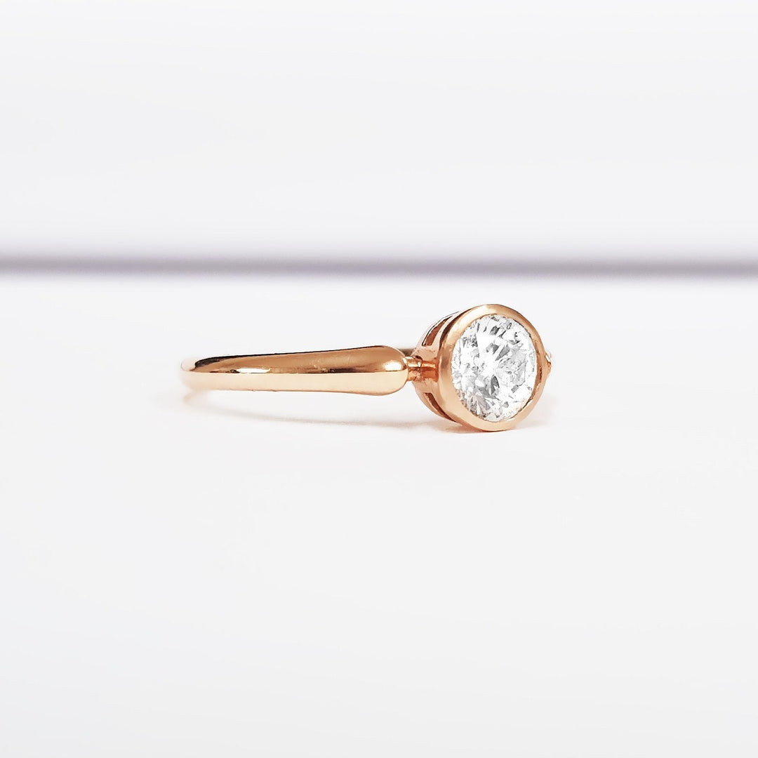 GVS1 Brilliance in a 0.50CT Lab Grown Diamond Ring - Classic Bezel Style