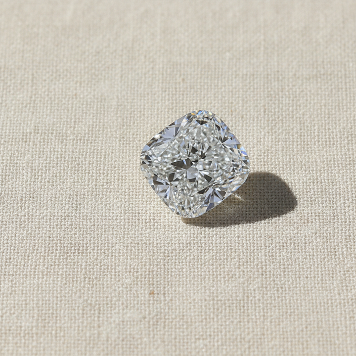 Diamant cultivé en laboratoire taille coussin de 2,01 carats, VS2/E