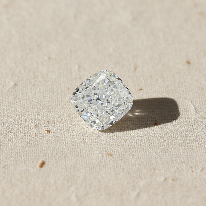 2,95 Karat kissengeschliffener, im Labor gezüchteter Diamant, VS1/G