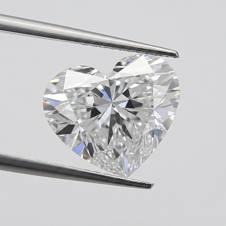 Diamant cultivé en laboratoire certifié IGI de 1,50 CT - Taille cœur, couleur D, clarté VS1