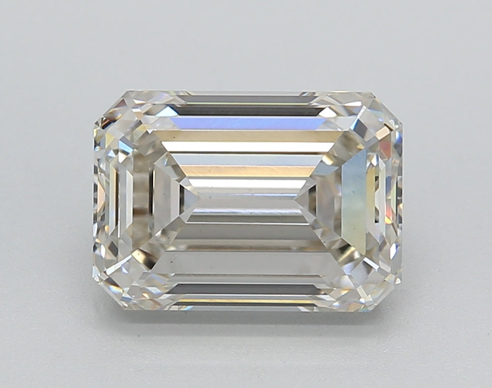 IGI Certified 3.05 CT I Color VS1 Emerald Cut Lab-Grown Diamond