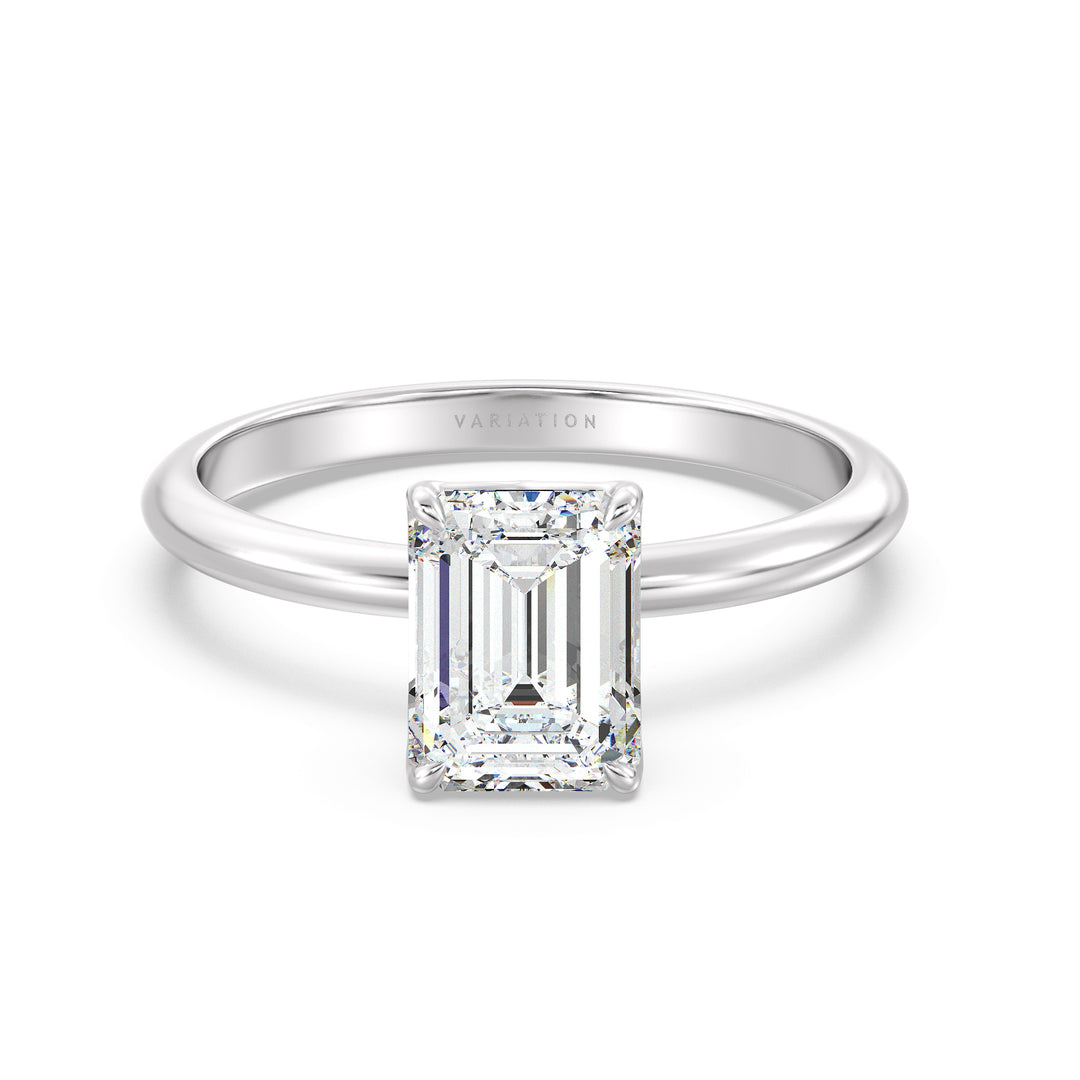 Klassisk Emerald Cut Solitaire Engagement Ring med 4-Claw Lab-dyrket smaragd diamant i 18K gull