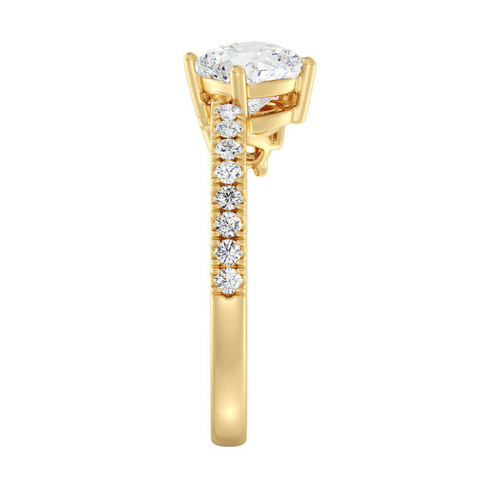 Graduated Cushion Cut Diamond Wedding Band with Halo Accents in Yellow Gold