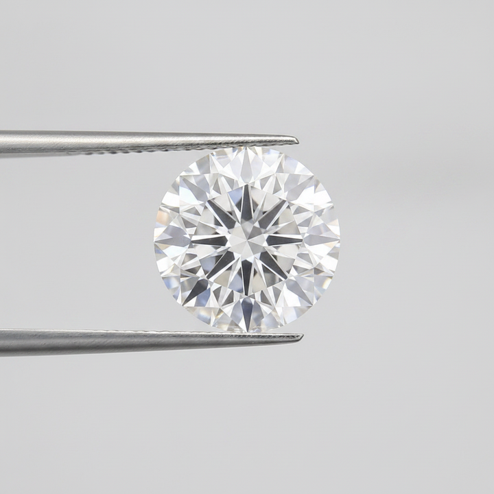 IGI Certified 9.00 Ct E Color VS2 Round CVD Diamond with 13.28mm Spread