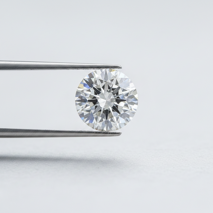 IGI Certified 5.03 Ct F Color VVS2 Round CVD Diamond with 10.92mm Diameter