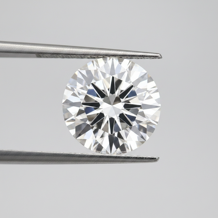 IGI Certified 6.06 Ct F Color VS1 Round CVD Diamond with 11.79mm Diameter