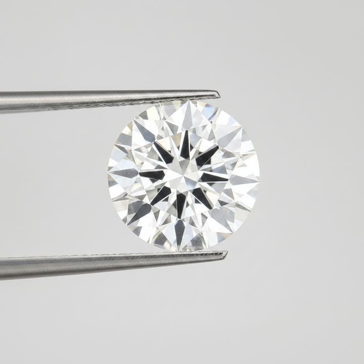IGI Certified 6.07 Ct F Color VS2 Round CVD Diamond with 11.74mm Diameter