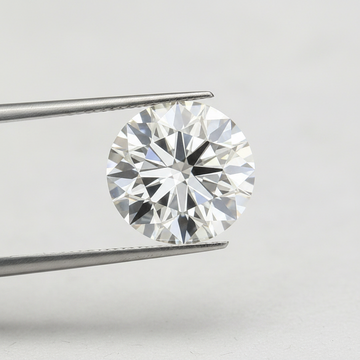 IGI Certified 6.06 Ct F Color VS1 Round CVD Diamond with 11.88mm Diameter