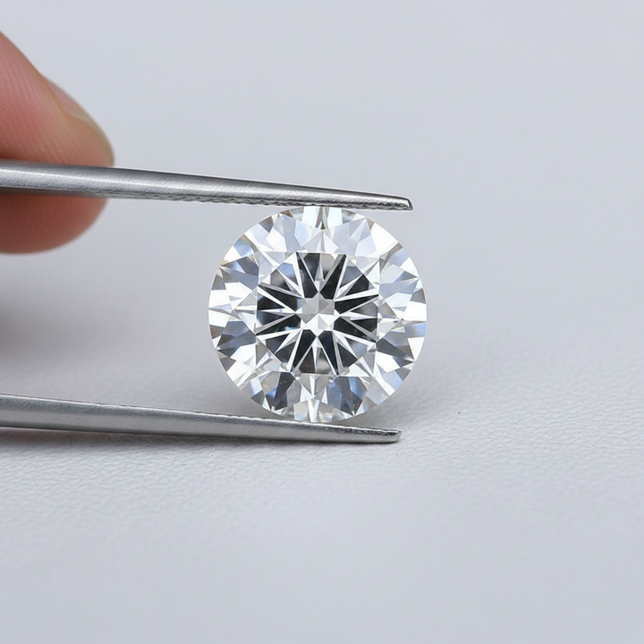 IGI Certified 5.00 Ct E Color VS2 Round CVD Diamond with 11.17mm Diameter