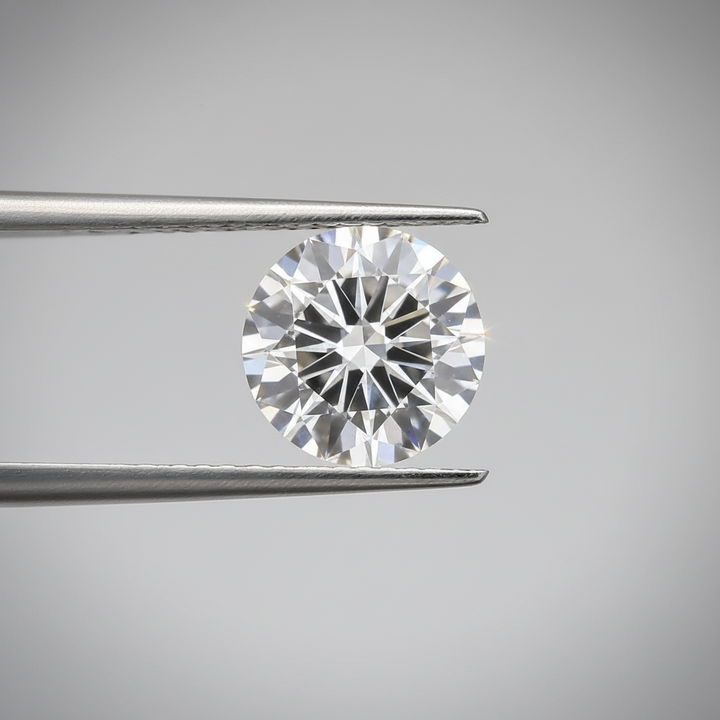 IGI Certified 8.02 Ct F Color VS2 Round CVD Diamond with 13.04mm Diameter