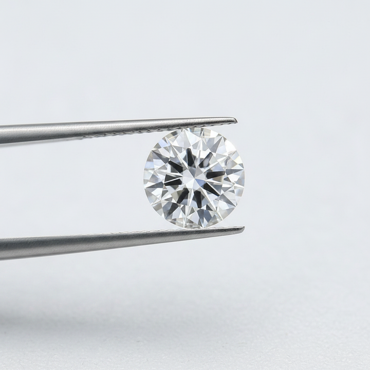 IGI Certified 6.02 Ct F Color VS2 Round CVD Diamond with 11.69mm Diameter