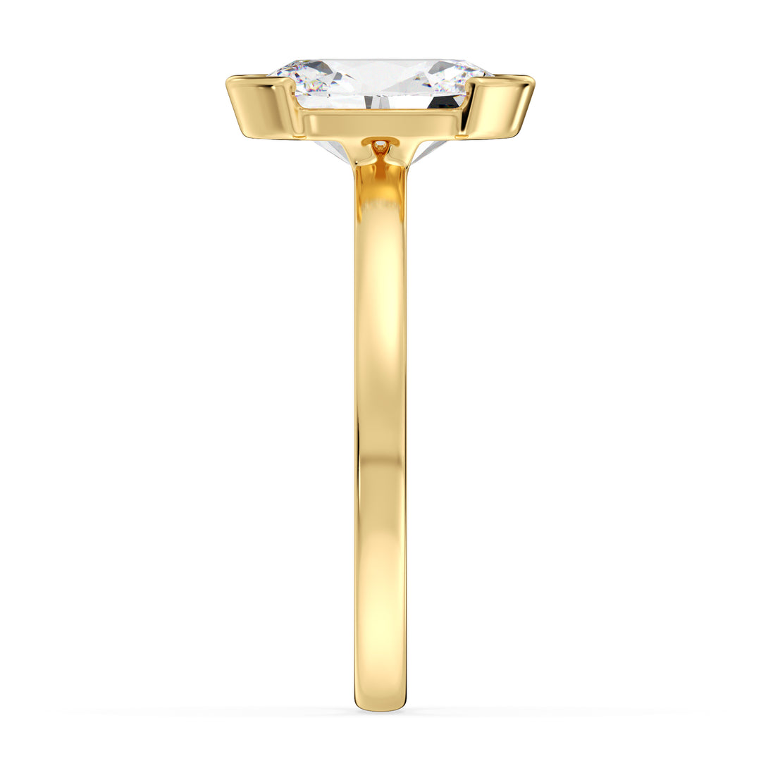 IGI Certified Oval Cut Diamond Solitaire Ring in Yellow Gold