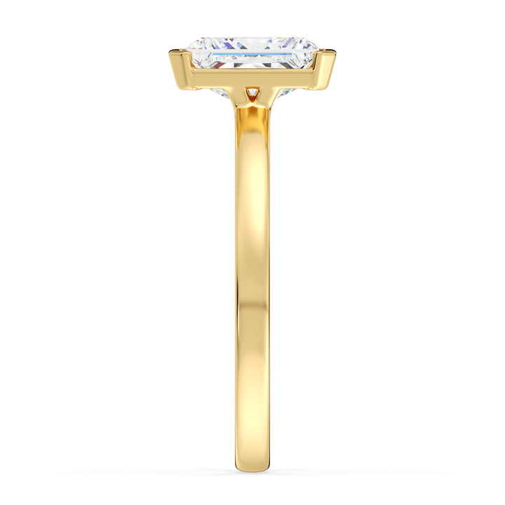 IGI Certified Oval Diamond Bridal Set with Matching Band in Yellow Gold