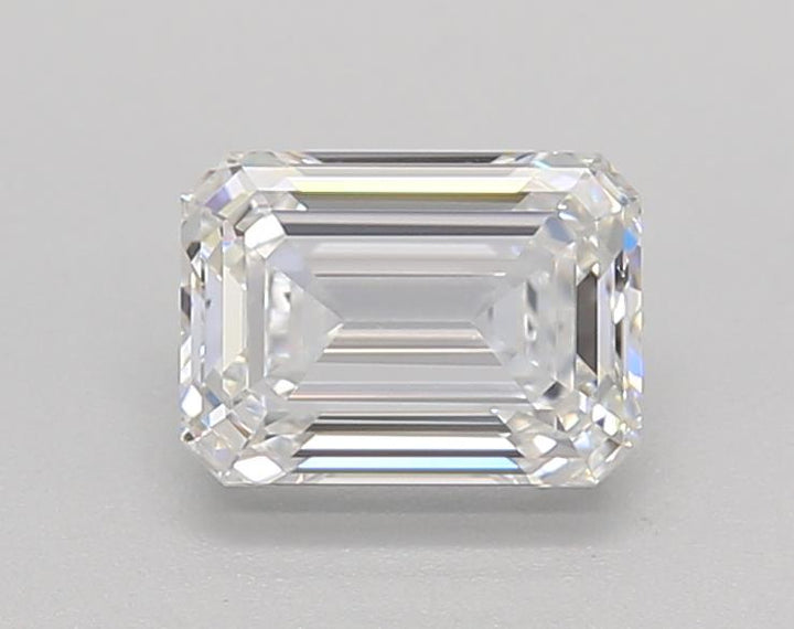 Experience the brilliance of our IGI Certified 1.00 CT Emerald HPHT Lab Grown Diamond. E Color, VS1 Clarity