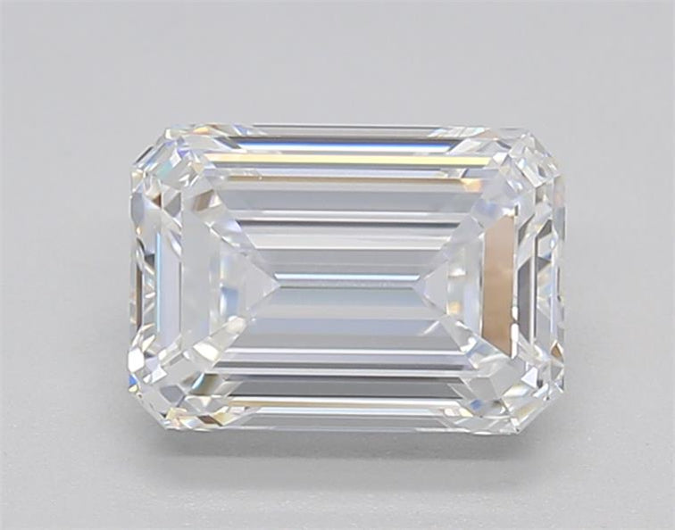 Experience brilliance: 1.50 CT IGI Certified Lab Grown Emerald Cut Diamond - E Color, VVS2 Clarity