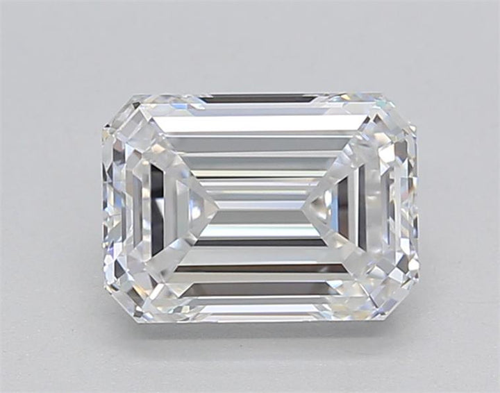 Explore Brilliance: IGI Certified 1.50 ct. Emerald Cut Lab-Grown Diamond - D VVS2