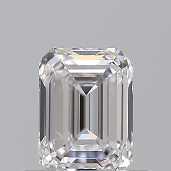 Discover Brilliance: Video showcasing an IGI Certified 0.50 CT Emerald Cut Lab Grown Diamond - D Color, VS2 Clarity, HPHT Type