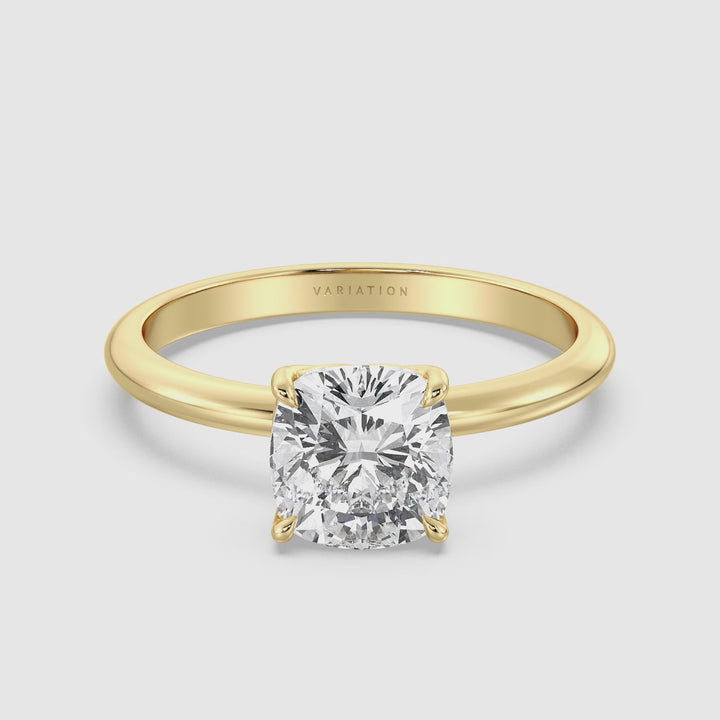 Anel de noivado de Diamond Solitarire, de corte de almofada de 4 garras atemporais, em ouro 18k