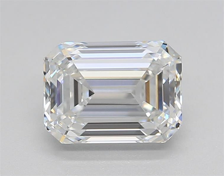 Experience brilliance: 1.50 CT IGI Certified Lab Grown Emerald Cut Diamond - E Color, VVS2 Clarity