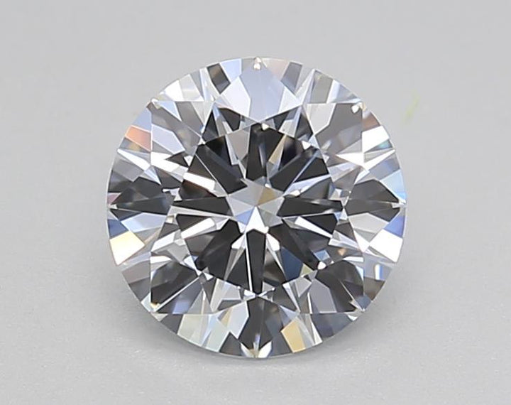 Video showcasing an IGI Certified 1.00 CT Round Lab Grown Diamond with F Color and VS1 Clarity