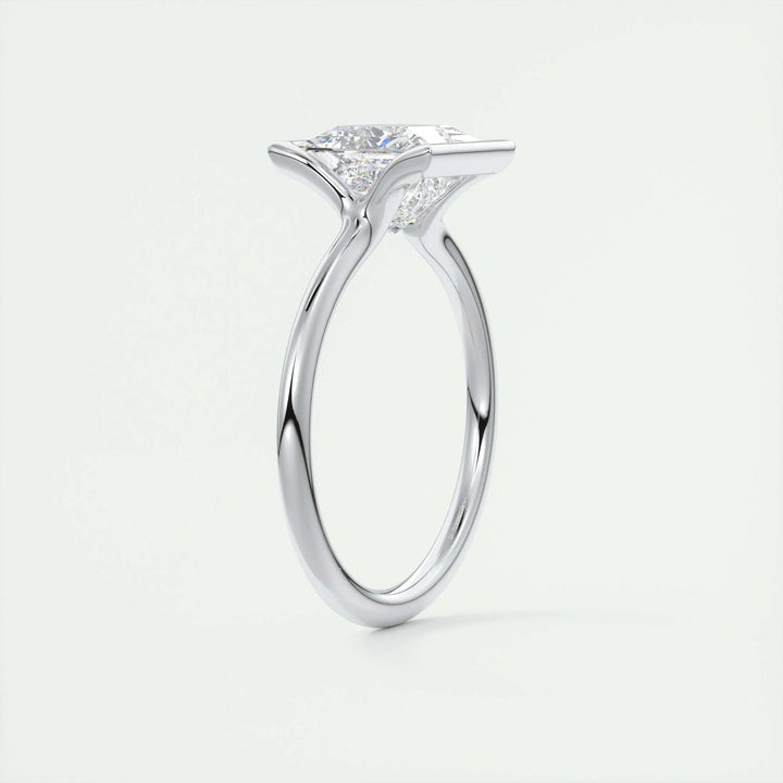2ct Princess Cut Diamond Solitaire Engagement Ring With F- VS1 Clarity