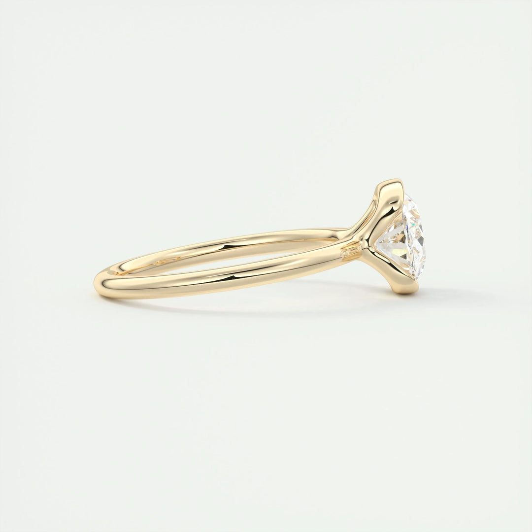 2ct Oval Cut Diamond Solitaire Engagement Ring With F- VS1 Clarity