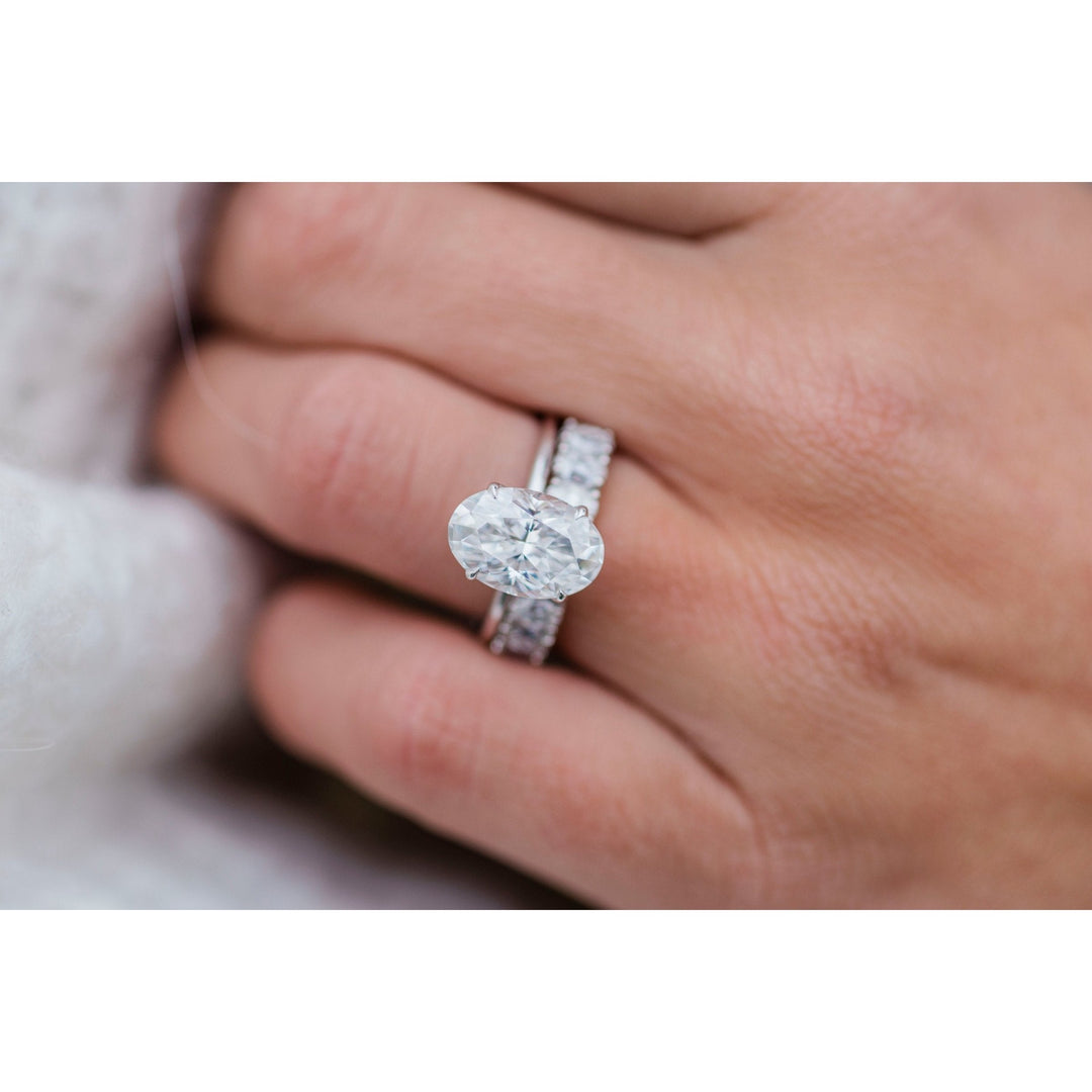 4.0 CT Oval Solitaire Moissanite Engagement Ring