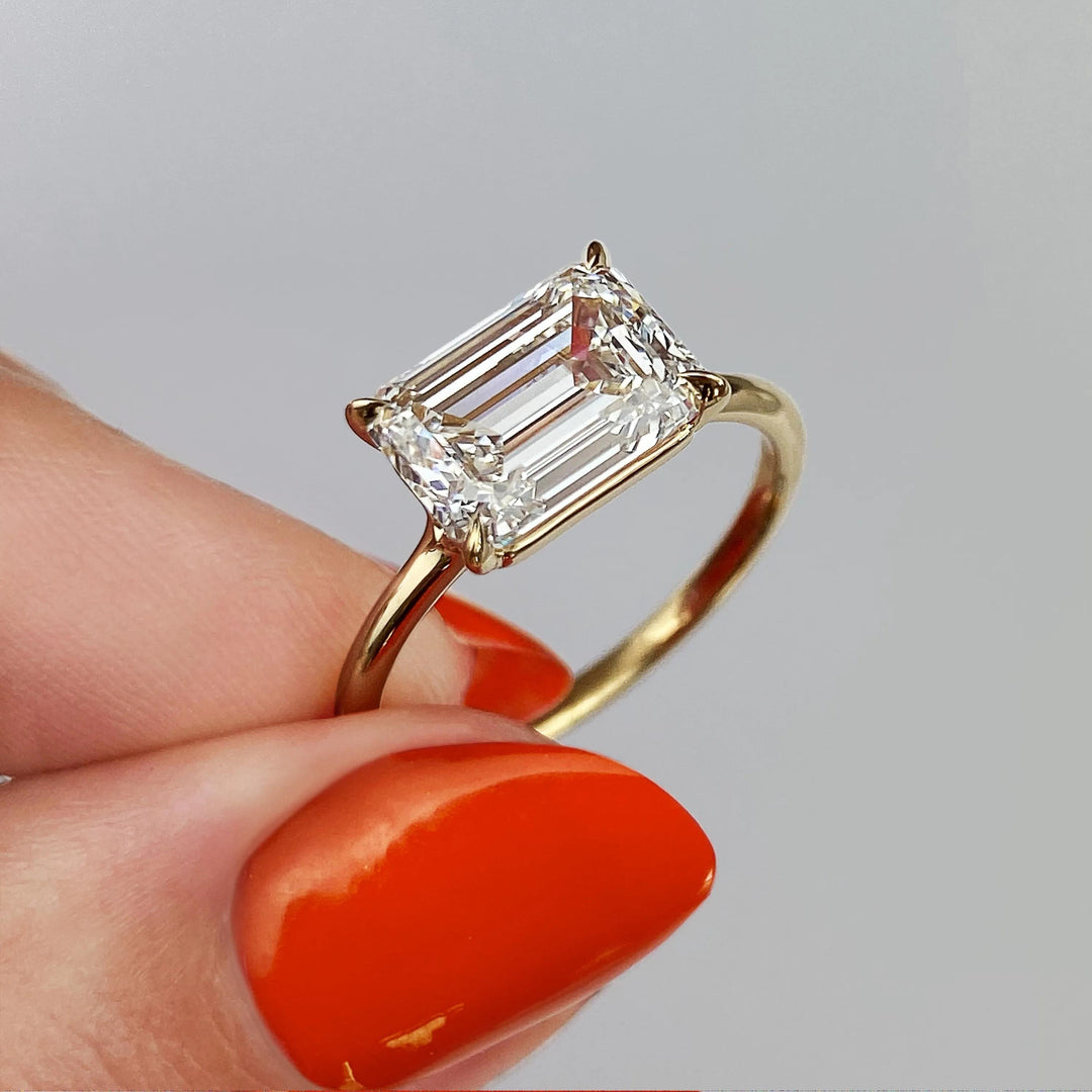 Exquisite 2ct Emerald Cut Lab-Grown Diamond Solitaire Engagement Ring in 14K or 18K Solid Gold, IGI Certified, F Color, VS1 Clarity