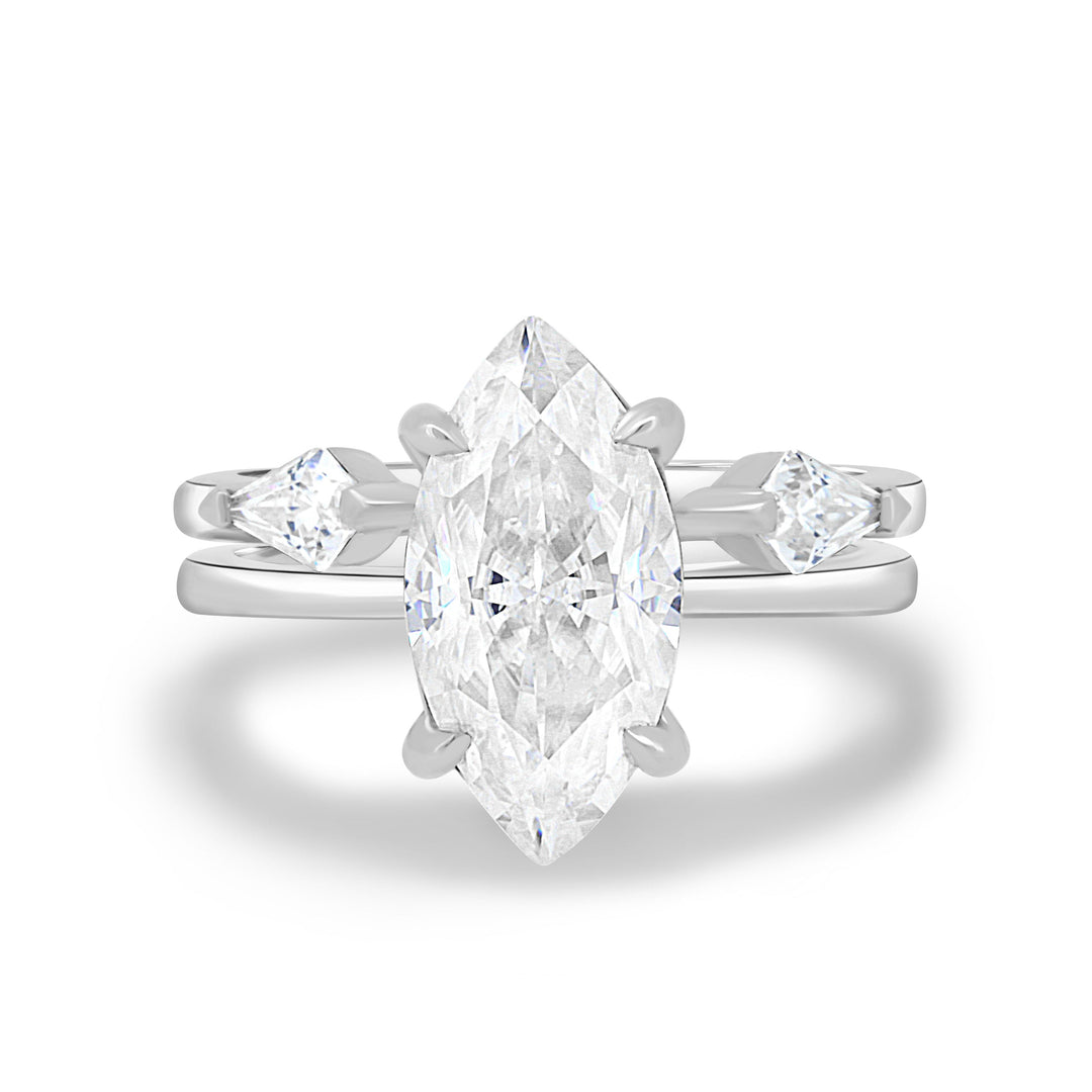 1.50 CT Marquise Cut Solitaire F/VS1 Lab Grown Diamond Engagement Ring