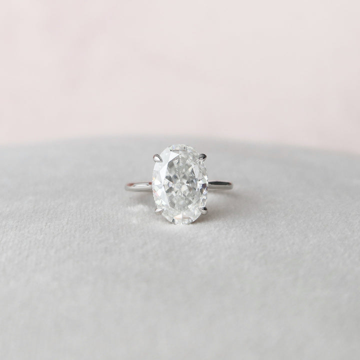 5.0 CT Oval Cut Solitaire Style Moissanite Engagement Ring