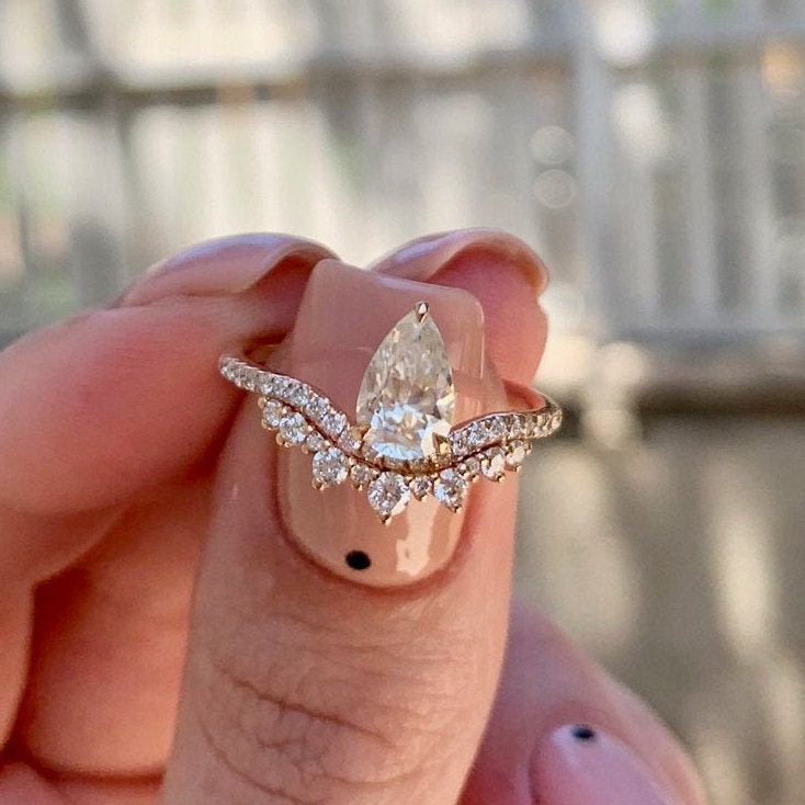 0.95 CT Pear Cut Art Deco Style Moissanite Engagement Ring